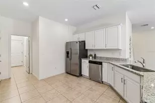 7612 Sunshine Bridge Ave, Gibsonton, FL 33534 - Photo 17