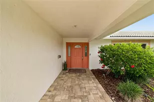1473 50th Ave NE, Saint Petersburg, FL 33703 - Photo 7