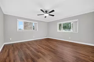 8700 58th Ln N, Pinellas Park, FL 33782 - Photo 15