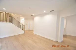 1138 Shipwatch Cir, Tampa, FL 33602 - Photo 7