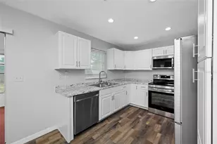 3259 Parkway Pl, Palm Harbor, FL 34684 - Photo 27