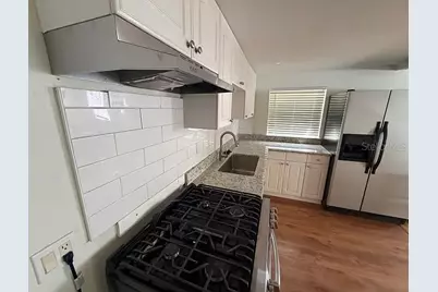 3027 Melton Street N, Saint Petersburg, FL 33704 - Photo 9