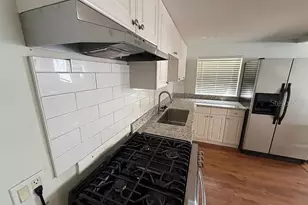 3027 Melton St N, Saint Petersburg, FL 33704 - Photo 9