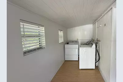 3027 Melton Street N, Saint Petersburg, FL 33704 - Photo 19