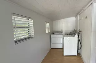 3027 Melton St N, Saint Petersburg, FL 33704 - Photo 19