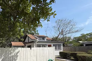 3027 Melton St N, Saint Petersburg, FL 33704 - Photo 27