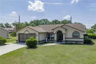 6232 Huntington Dr, Zephyrhills, FL 33542 - Photo 3