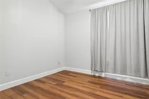 11325 Stratton Park Dr, Tampa, FL 33617 - Photo 13