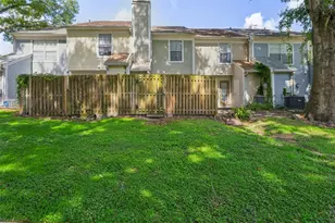 11325 Stratton Park Dr, Tampa, FL 33617 - Photo 23