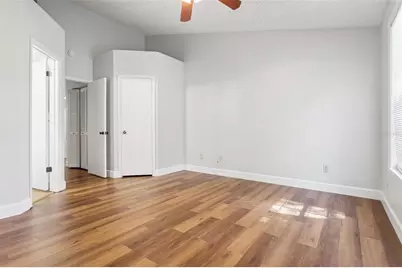 11325 Stratton Park Drive #11325, Tampa, FL 33617 - Photo 17