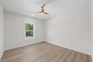 110 S Arrawana Ave, Tampa, FL 33609 - Photo 37