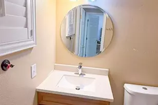 11001 N Armenia Ave, Tampa, FL 33612 - Photo 25