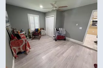11001 N Armenia Avenue, Tampa, FL 33612 - Photo 37