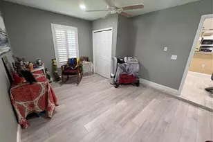 11001 N Armenia Ave, Tampa, FL 33612 - Photo 37