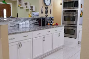 11001 N Armenia Ave, Tampa, FL 33612 - Photo 5