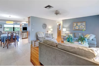 8165 Lark Street, Seminole, FL 33777 - Photo 5