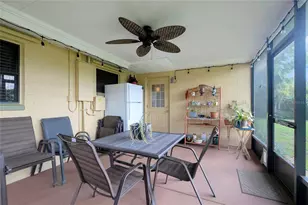 8165 Lark St, Seminole, FL 33777 - Photo 25