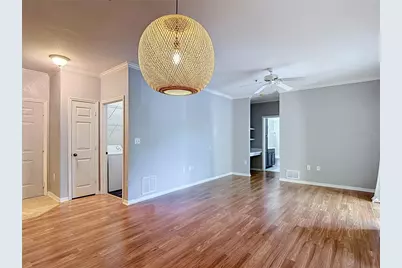 10201 Courtney Palms Boulevard #203, Tampa, FL 33619 - Photo 11