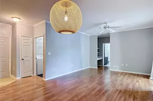 10201 Courtney Palms Blvd, Tampa, FL 33619 - Photo 11