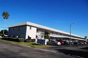 5357 81st St N, Saint Petersburg, FL 33709 - Photo 1