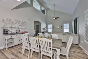 7912 Hampton Lake Dr, Tampa, FL 33647 - Photo 9
