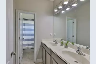 7912 Hampton Lake Drive, Tampa, FL 33647 - Photo 27