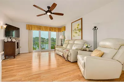 1882 Pine Ridge Way W #C2, Palm Harbor, FL 34684 - Photo 7