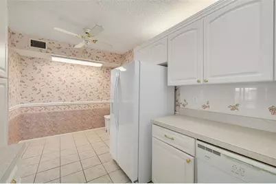 1882 Pine Ridge Way W #C2, Palm Harbor, FL 34684 - Photo 15