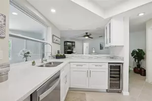 7698 Cardiff Ct, Saint Petersburg, FL 33709 - Photo 19