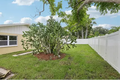 7698 Cardiff Court, Saint Petersburg, FL 33709 - Photo 53