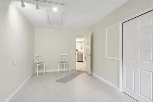 7698 Cardiff Ct, Saint Petersburg, FL 33709 - Photo 43