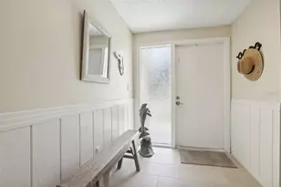 7698 Cardiff Ct, Saint Petersburg, FL 33709 - Photo 5