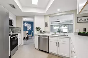 7698 Cardiff Ct, Saint Petersburg, FL 33709 - Photo 21