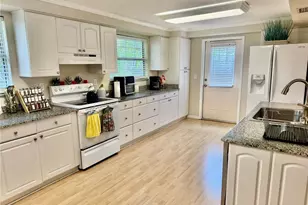 419 Kentucky Ave, Crystal Beach, FL 34681 - Photo 7