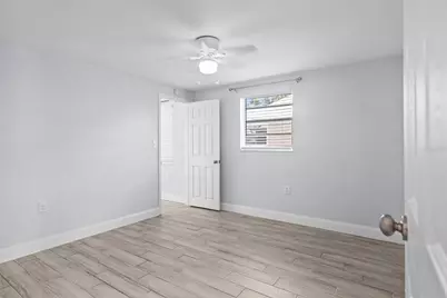 13916 Sommers Avenue, Hudson, FL 34667 - Photo 23