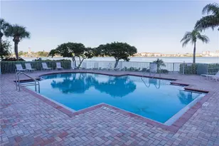 7984 Sailboat Key Blvd S, Saint Petersburg, FL 33707 - Photo 37