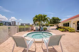 7984 Sailboat Key Blvd S, Saint Petersburg, FL 33707 - Photo 35