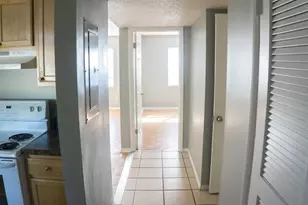 4601 22nd Ave S, Saint Petersburg, FL 33711 - Photo 3