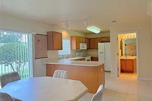 13129 Thoroughbred Loop, Largo, FL 33773 - Photo 9