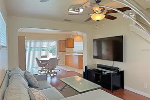 13129 Thoroughbred Loop, Largo, FL 33773 - Photo 5