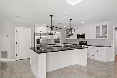 5104 E Longboat Boulevard, Tampa, FL 33615 - Photo 17