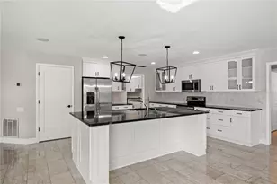 5104 E Longboat Blvd, Tampa, FL 33615 - Photo 17