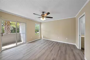 8350 Savannah Trace Cir, Tampa, FL 33615 - Photo 9