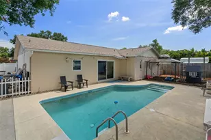 6944 Buhrley Terrace N, Saint Petersburg, FL 33709 - Photo 43