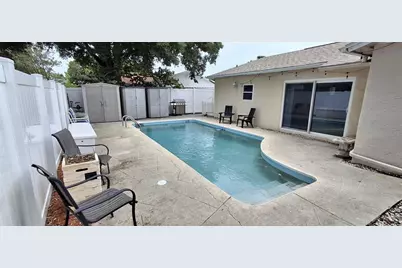 6944 Buhrley Terrace N, Saint Petersburg, FL 33709 - Photo 29