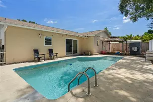 6944 Buhrley Terrace N, Saint Petersburg, FL 33709 - Photo 39