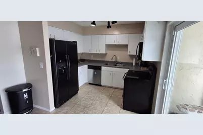 6944 Buhrley Terrace N, Saint Petersburg, FL 33709 - Photo 9