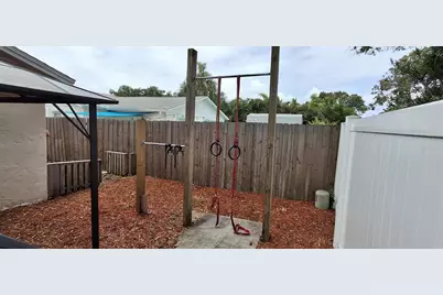 6944 Buhrley Terrace N, Saint Petersburg, FL 33709 - Photo 35