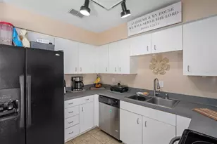 6944 Buhrley Terrace N, Saint Petersburg, FL 33709 - Photo 19