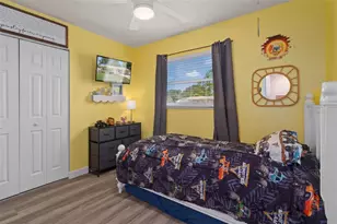 6944 Buhrley Terrace N, Saint Petersburg, FL 33709 - Photo 29